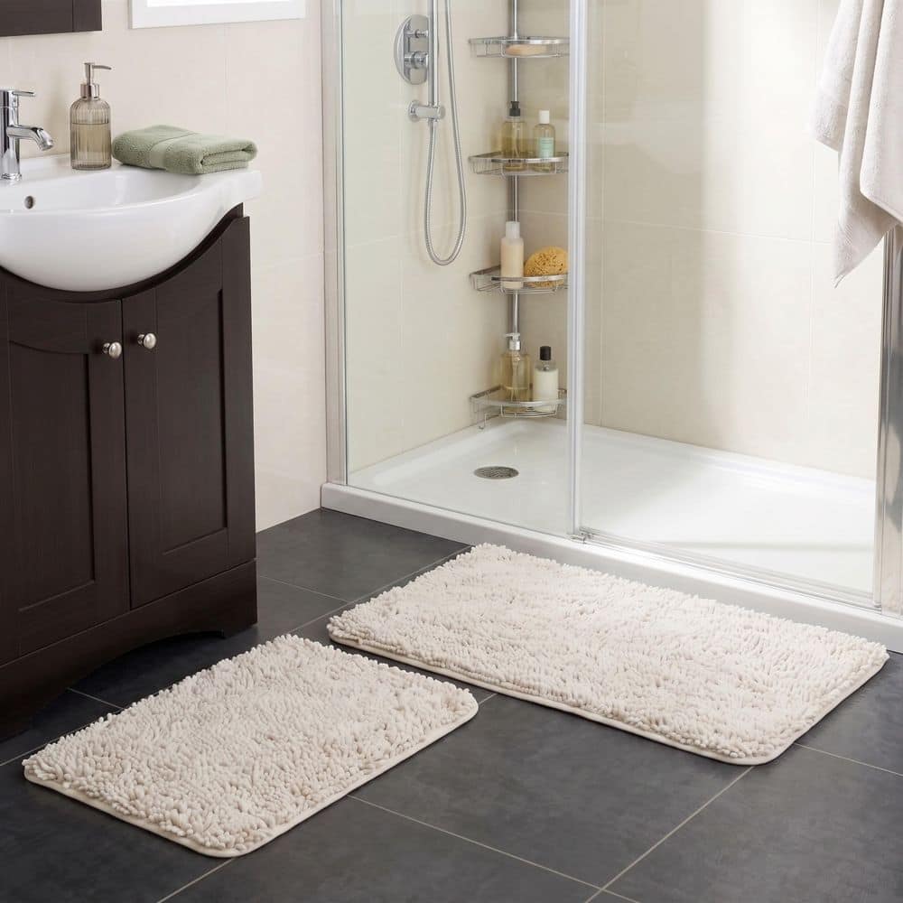Shag White 21 In. X 32 In. Memory Foam 2-Piece Bath Mat Set